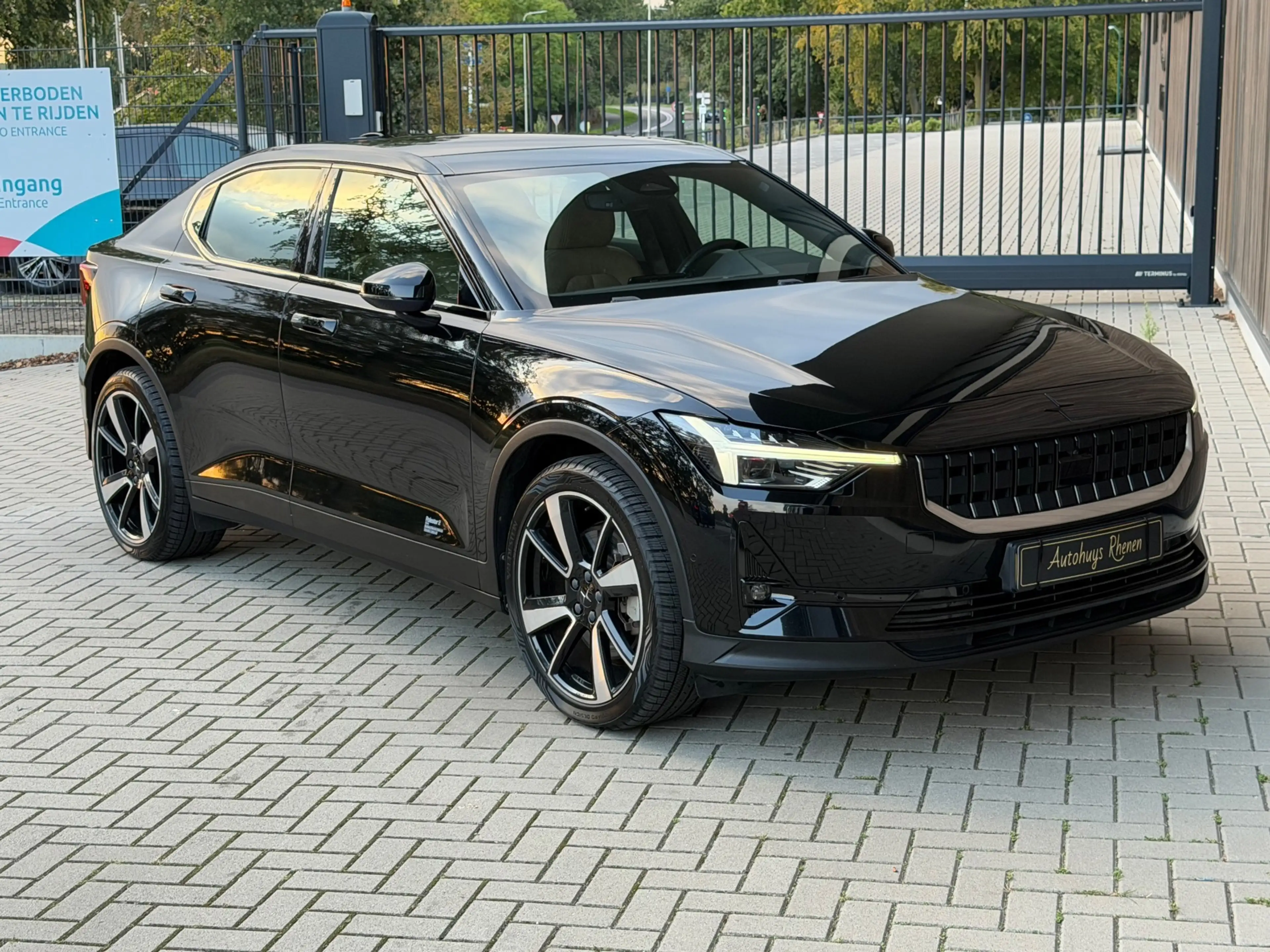 Polestar 2 Long Range Dual Motor Launch Edition 78kWh / Leer — photo 39