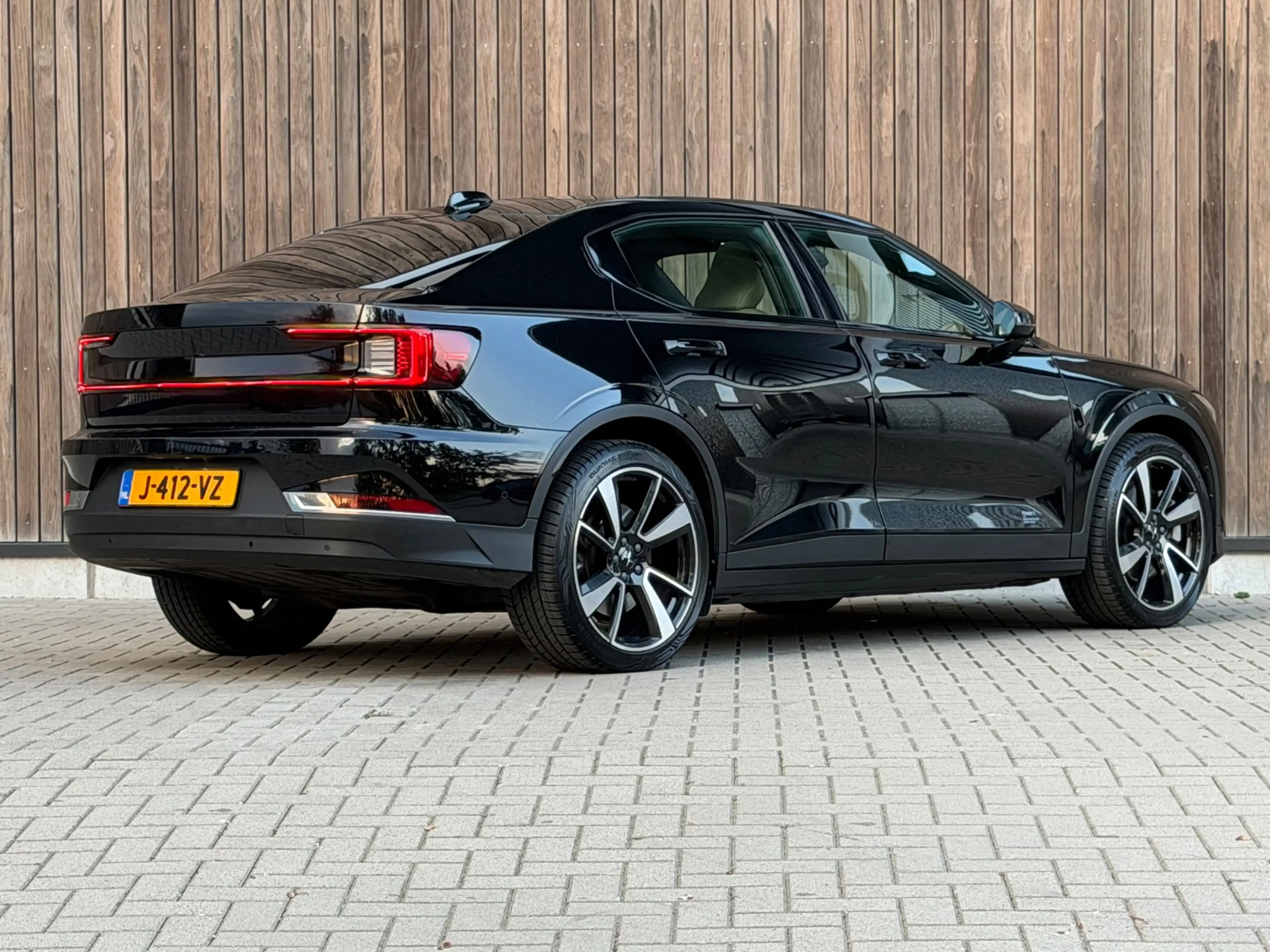 Polestar 2 Long Range Dual Motor Launch Edition 78kWh / Leer — photo 32
