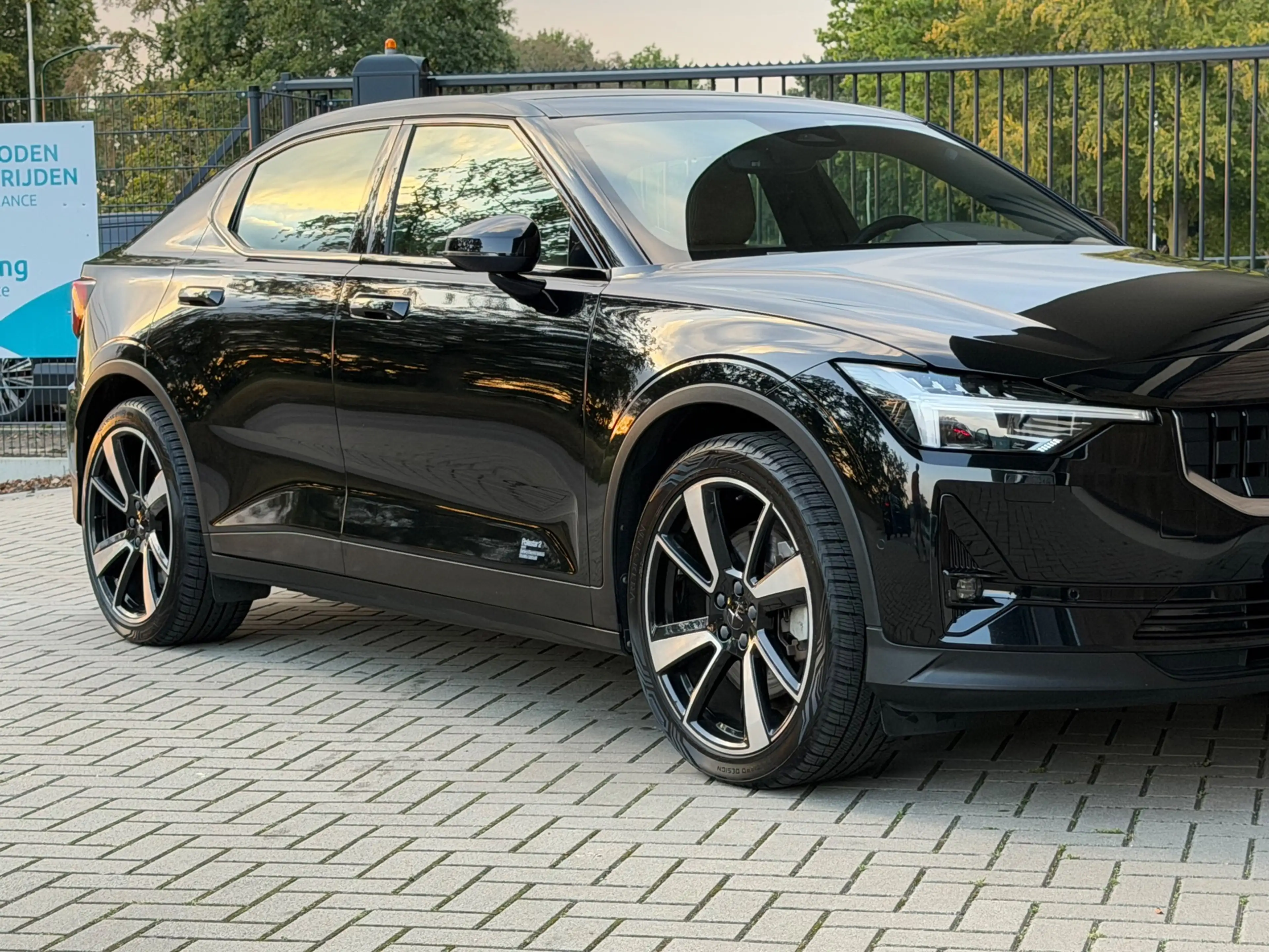 Polestar 2 Long Range Dual Motor Launch Edition 78kWh / Leer — photo 37