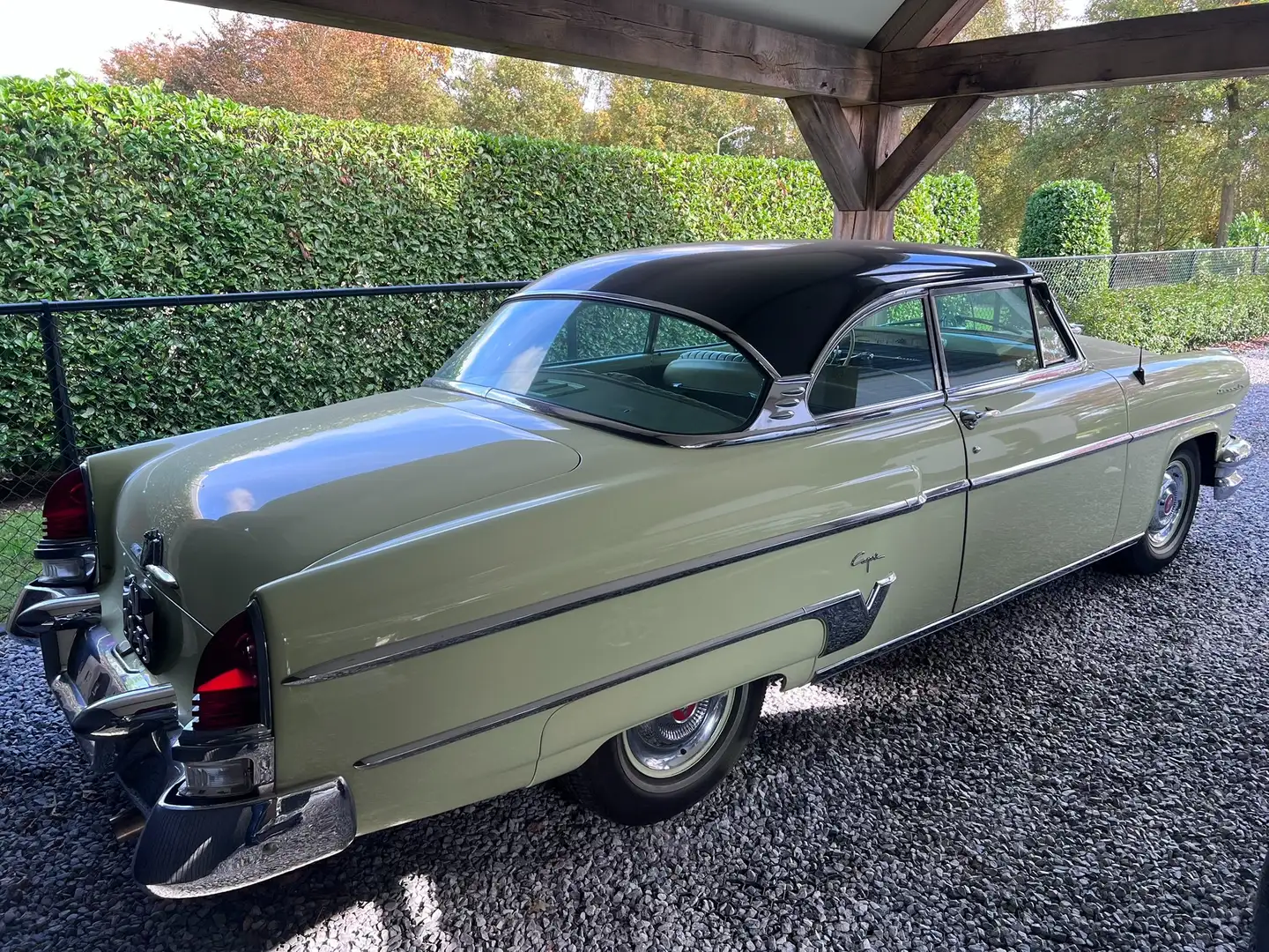 Lincoln Capri Coupe Зелений - 2