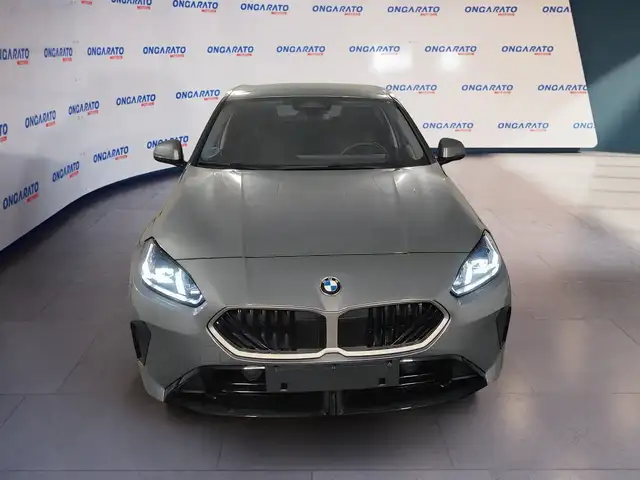 BMW 1 Series view 2