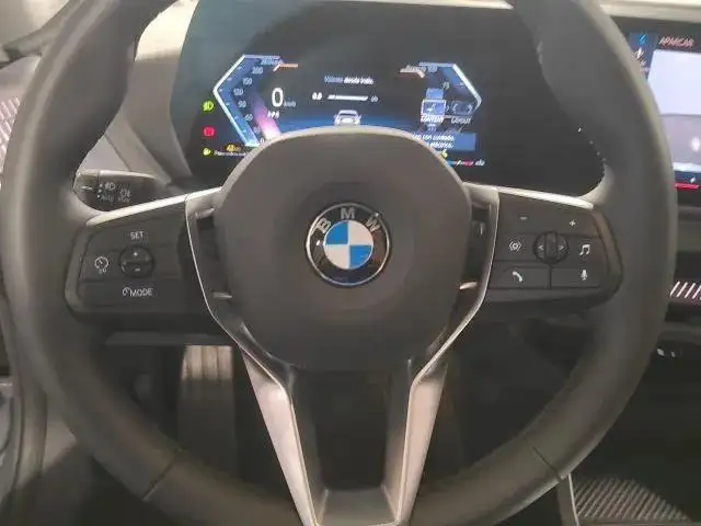 BMW 1 Series view 9