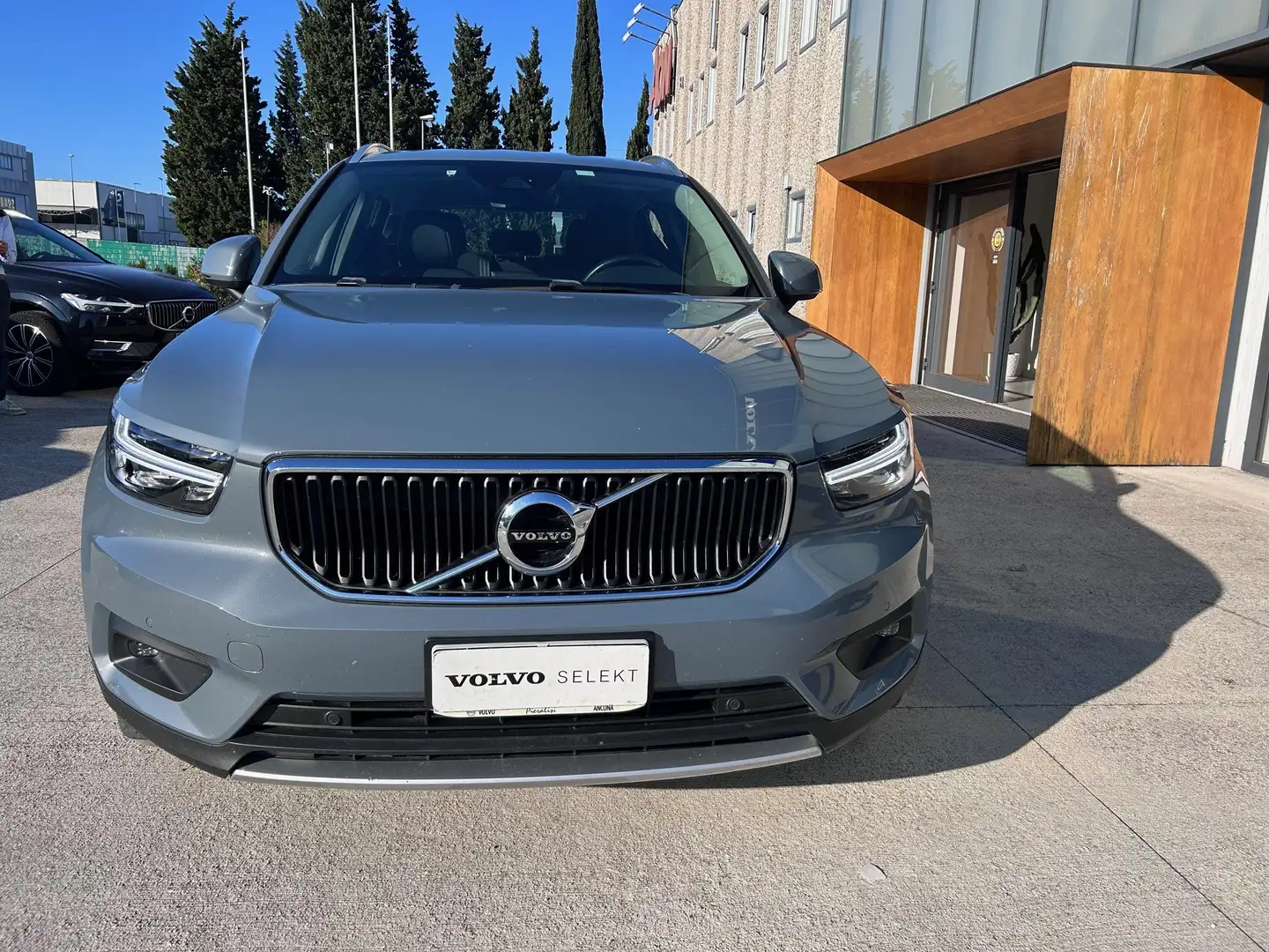 Volvo XC40 XC40 AUTOCARRO N1 2.0 d3 Business Plus geartronic Grigio - 1