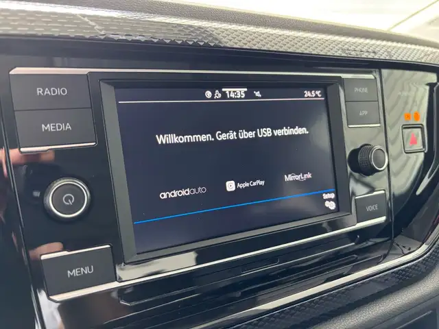 Volkswagen Taigo view 12