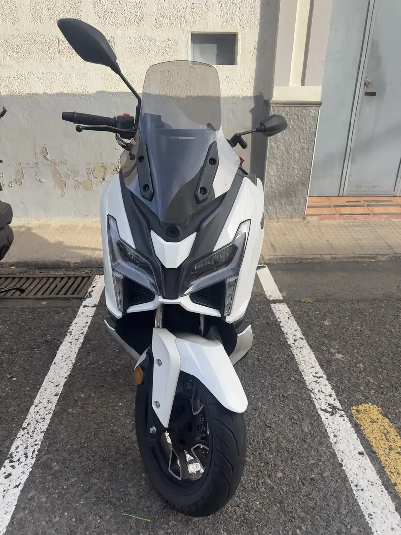 Voge R125 SR1 Alb - 2