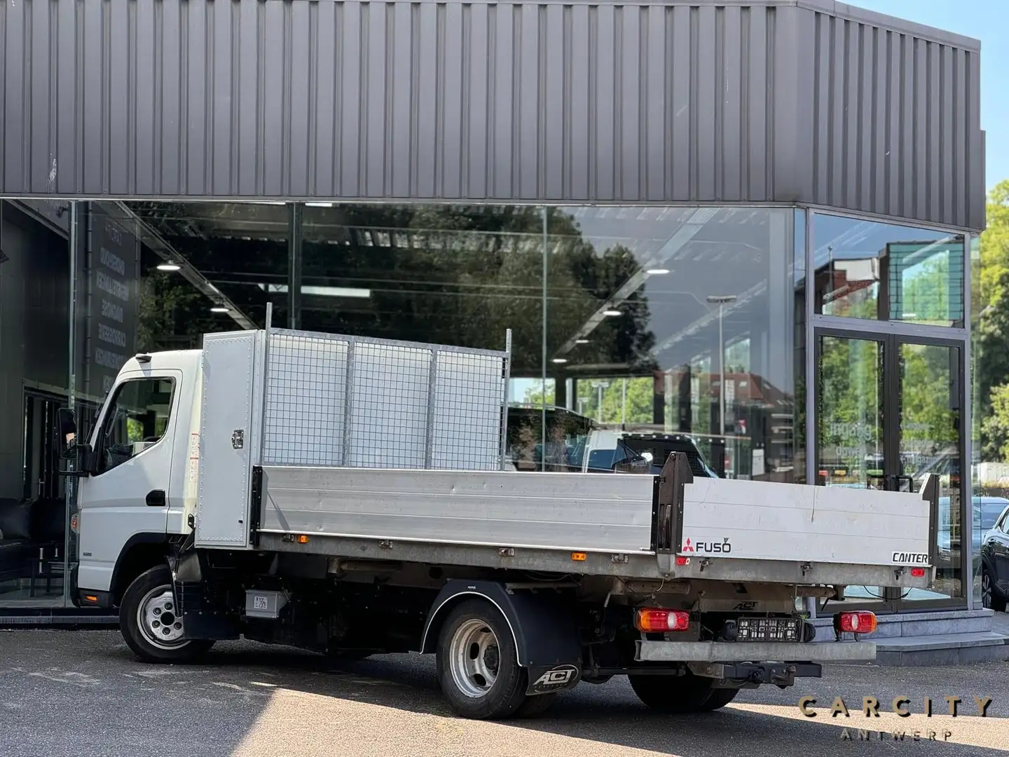 Mitsubishi Canter FUSO CANTER 3C15 KIPPER  | CAMERA | TREKHAAK | Blanco - 2