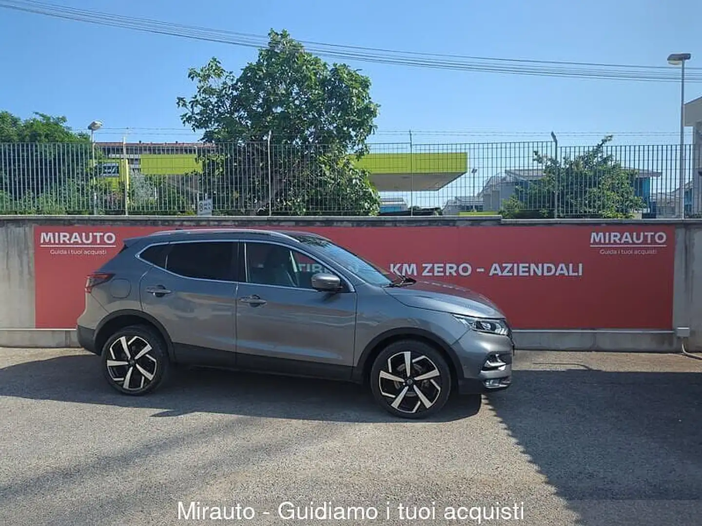 Nissan Qashqai 2ª serie Qashqai 1.7 dCi 150 CV 4WD CVT Tekna+ Grey - 1