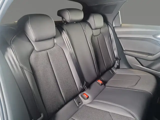 Audi A1 view 8