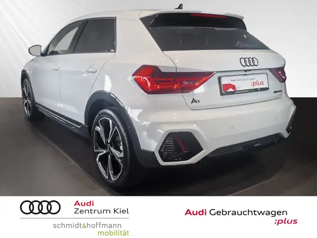 Audi A1 view 4