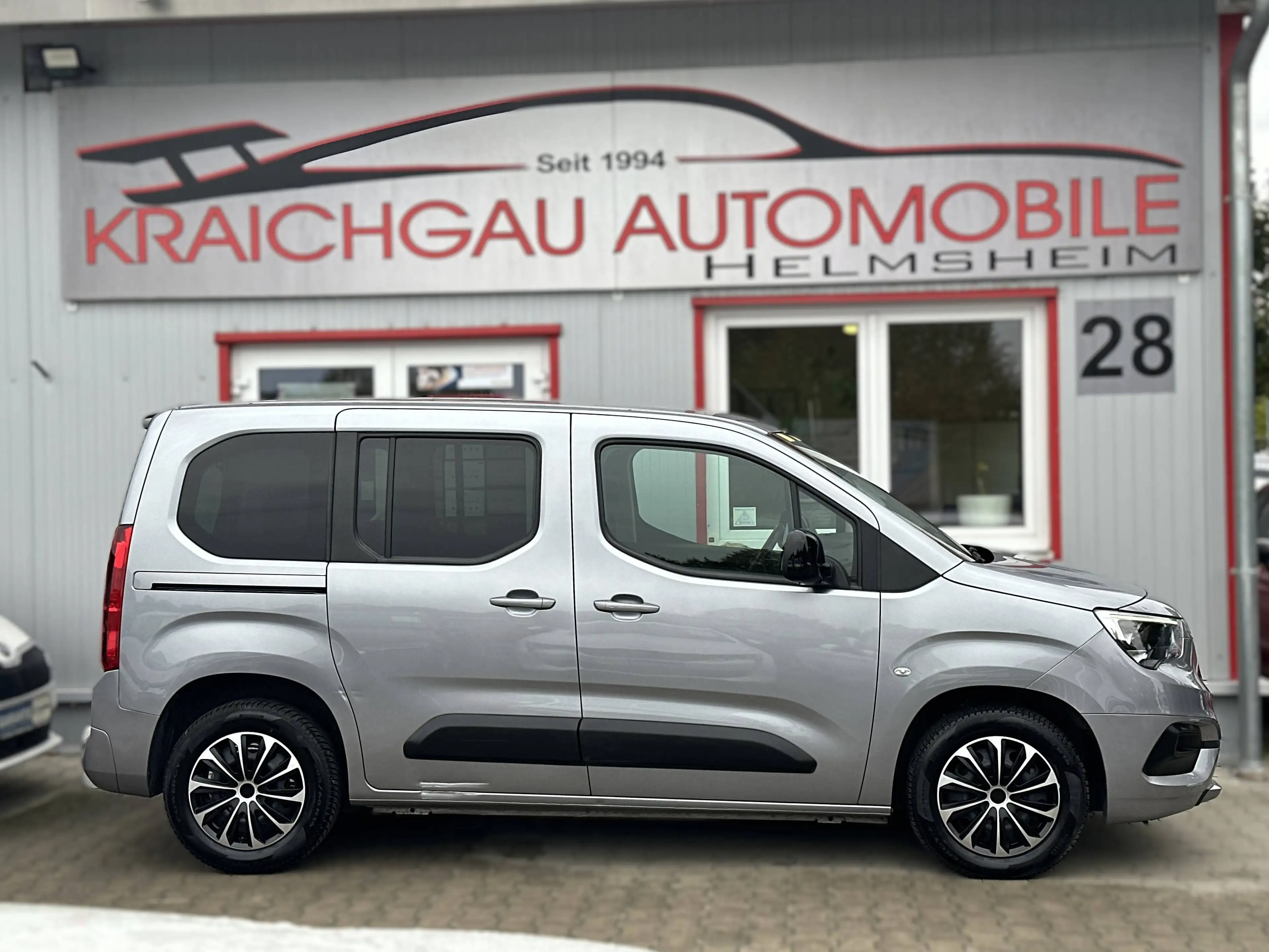 Opel Combo Life 1.5D*nur 25TKm*Navi*Standheizg*Klimaauto*2xSchiebetüren — photo 9