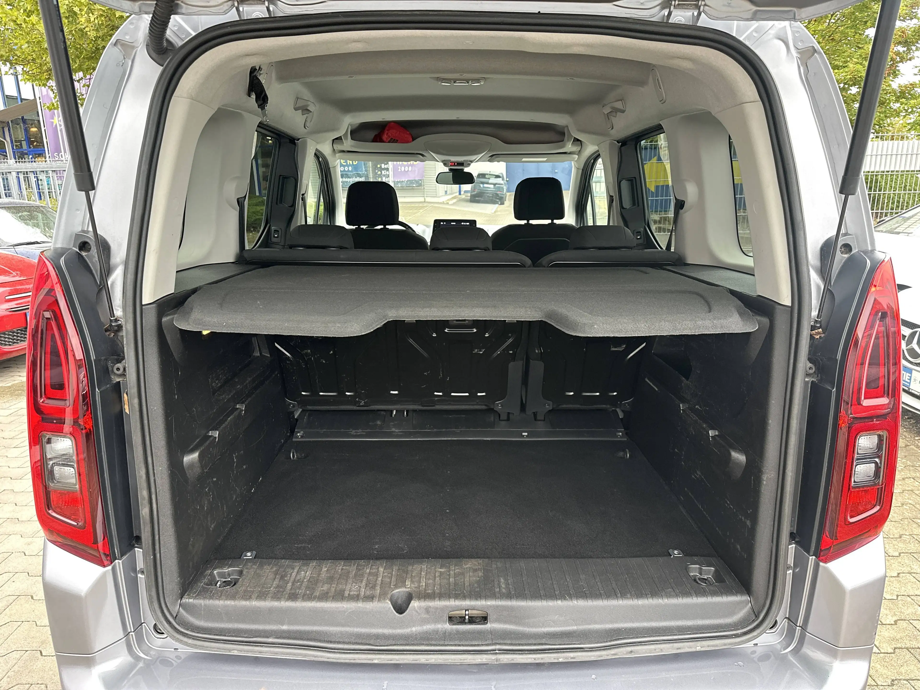 Opel Combo Life 1.5D*nur 25TKm*Navi*Standheizg*Klimaauto*2xSchiebetüren — photo 5