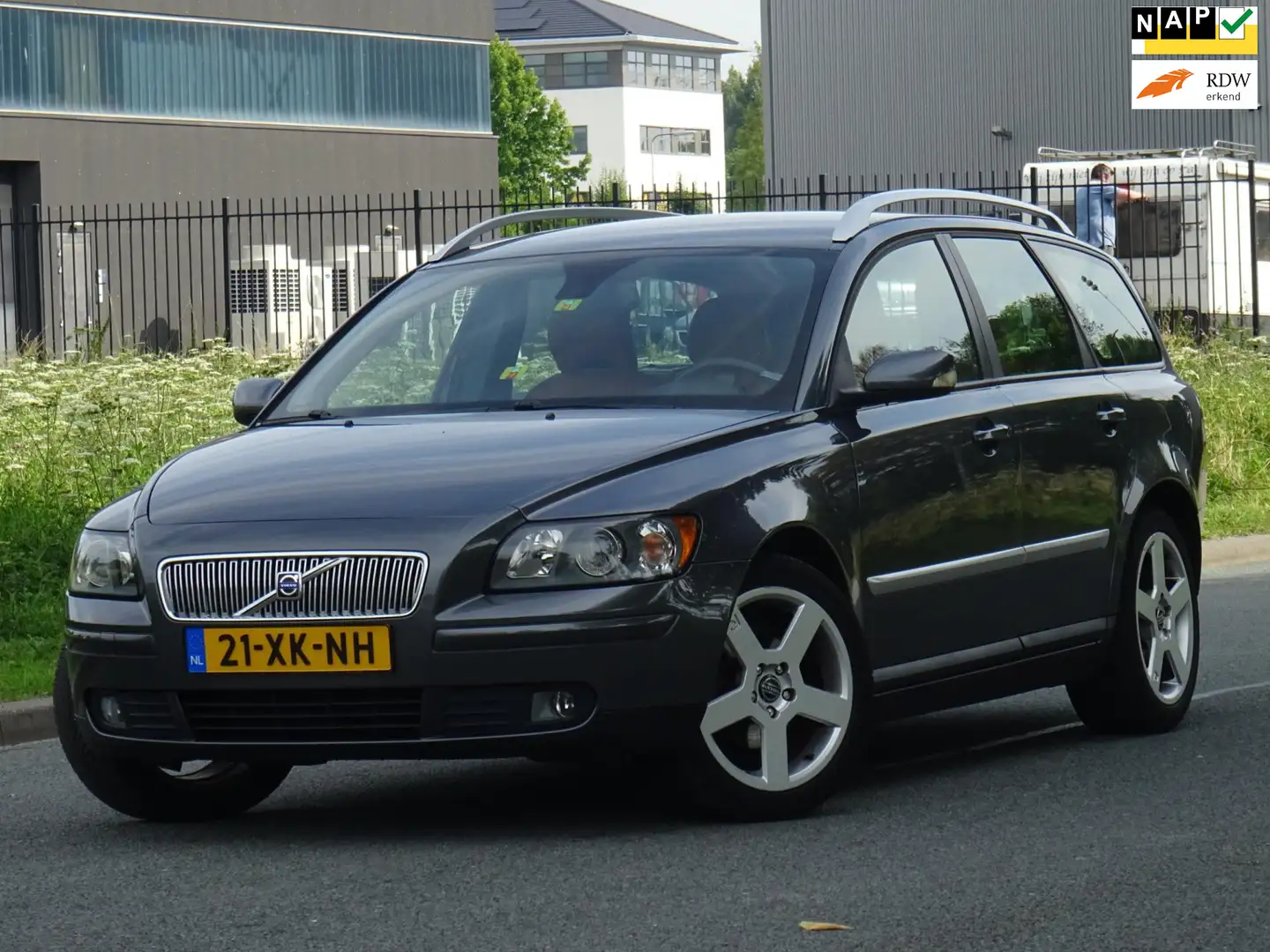 Volvo V50 1.8 Edition I 175DKM/NAP/LEER/AIRCO/CRUISE/APK Gris - 1