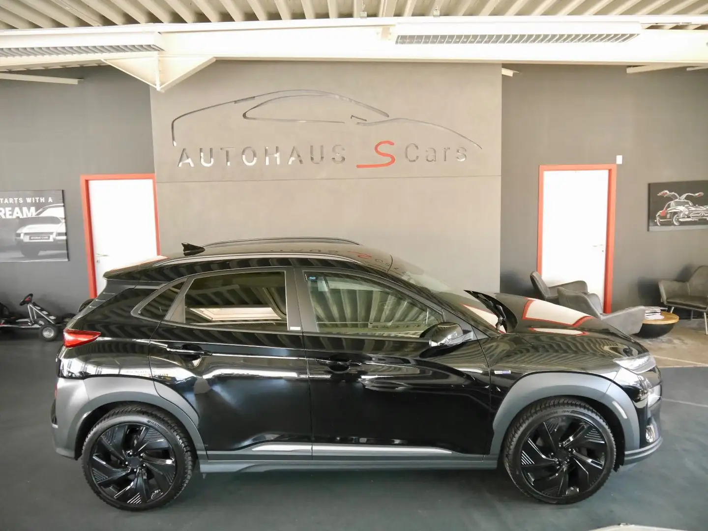 Hyundai KONA Style Elektro 2WD*150KW*Wärmepumpe*Navi*ACC Schwarz - 2