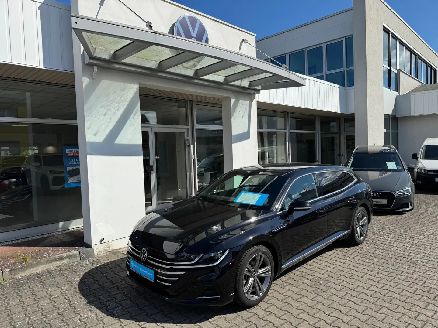 Volkswagen Arteon Shooting Brake 2.0 TDI DSG R-Line 4Motion Schwarz - 2
