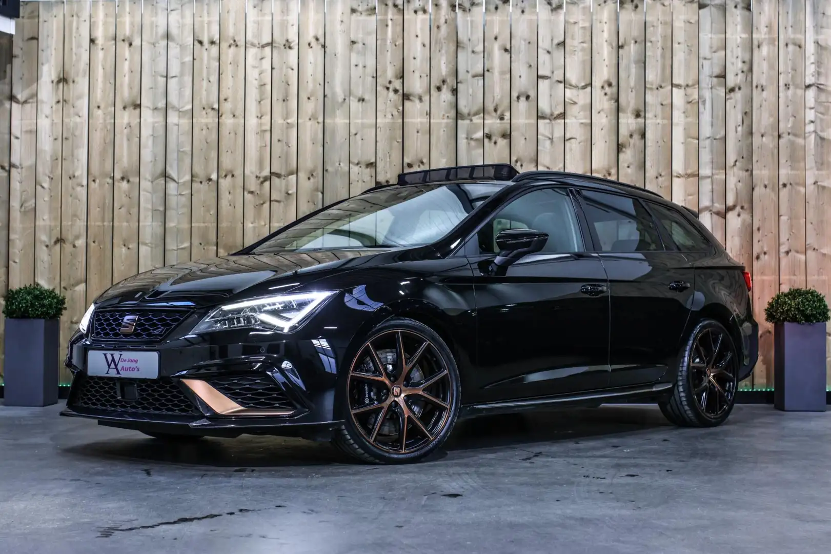 SEAT Leon ST 2.0 TSI 4DRIVE CUPRA R *Carbon*Pano*DCC*Beats*K Noir - 1