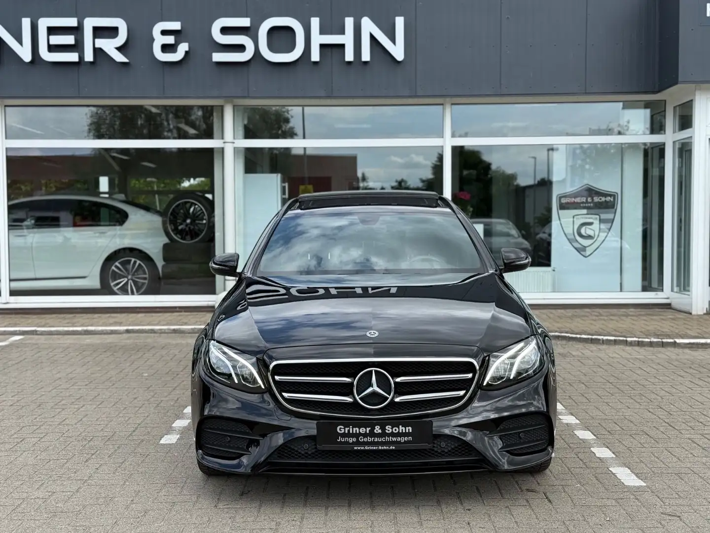 Mercedes-Benz E 300 de,AMG,Night,Panorama,R-Kam,Ambiente.3,49% Schwarz - 2