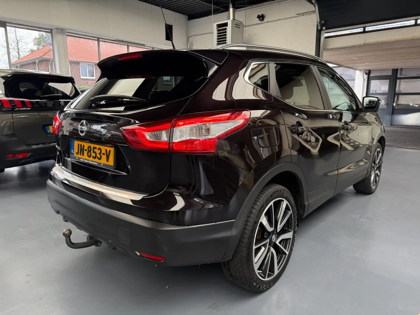 Nissan Qashqai 1.2 Tekna |Panoramadak|360 Cam| Paars - 2