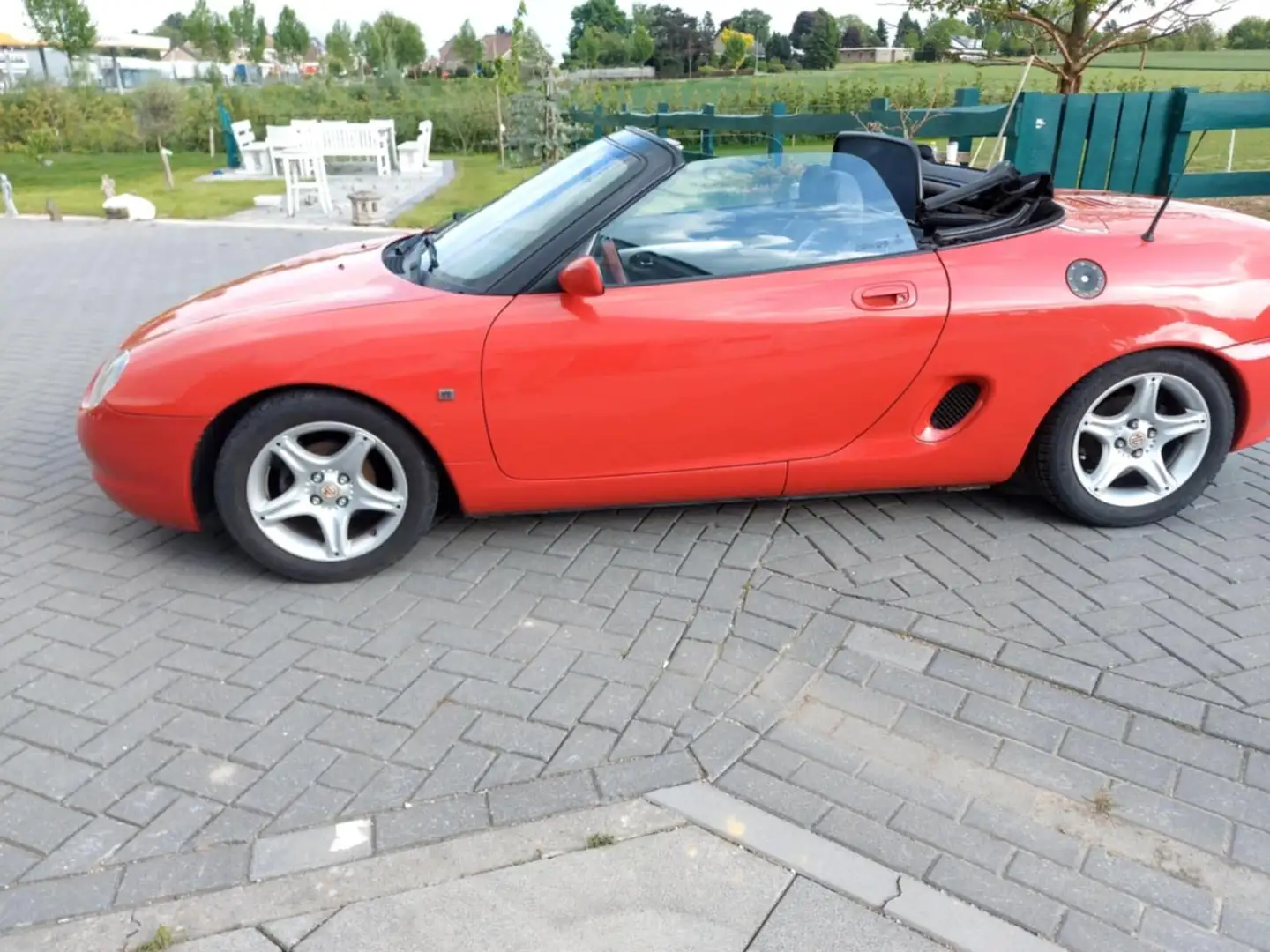 MG MGF 1.8i VVC Rood - 2