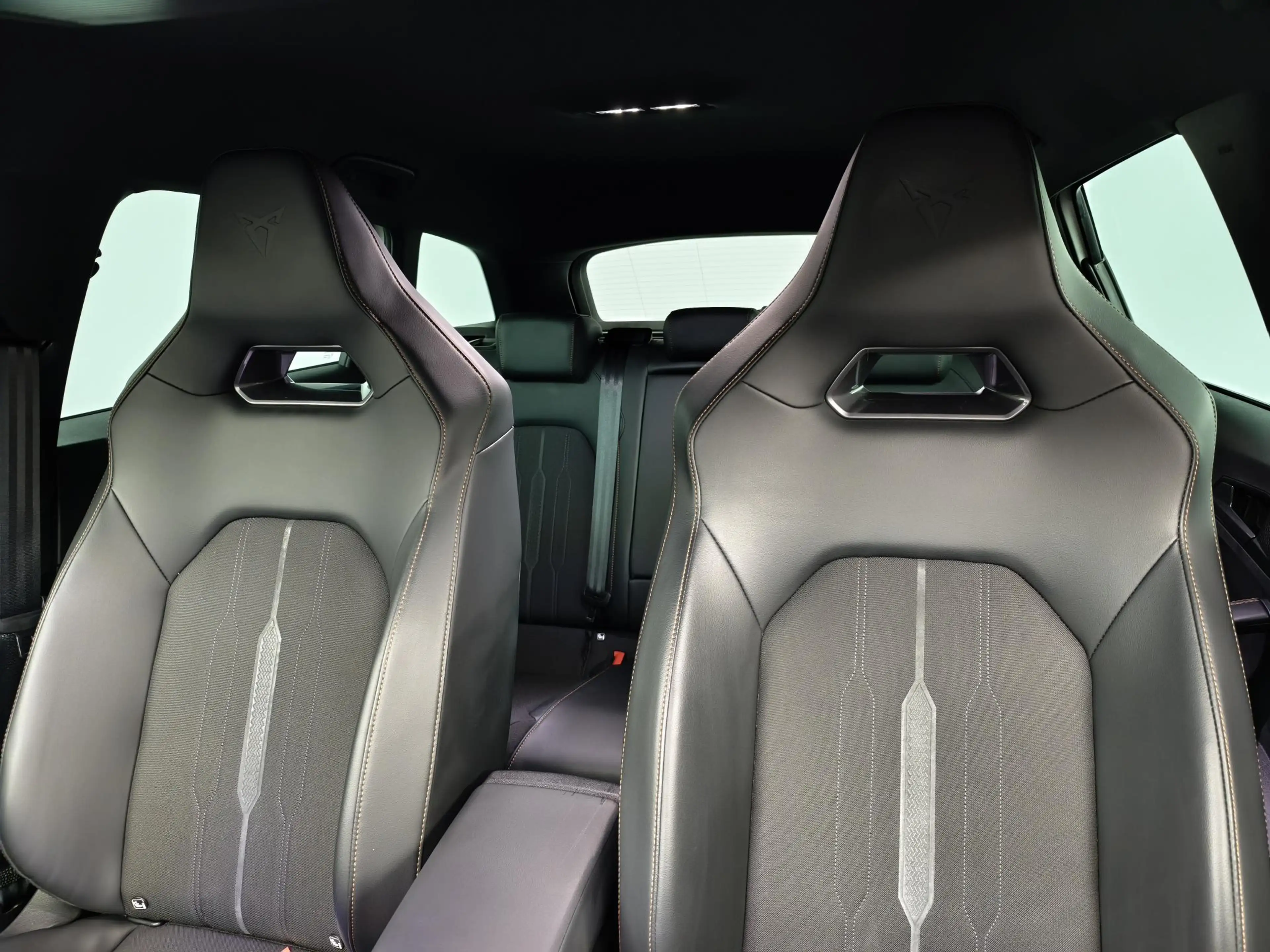 CUPRA Leon Sportstourer 1.4 e-Hybrid Business | Camera | Navi — photo 8