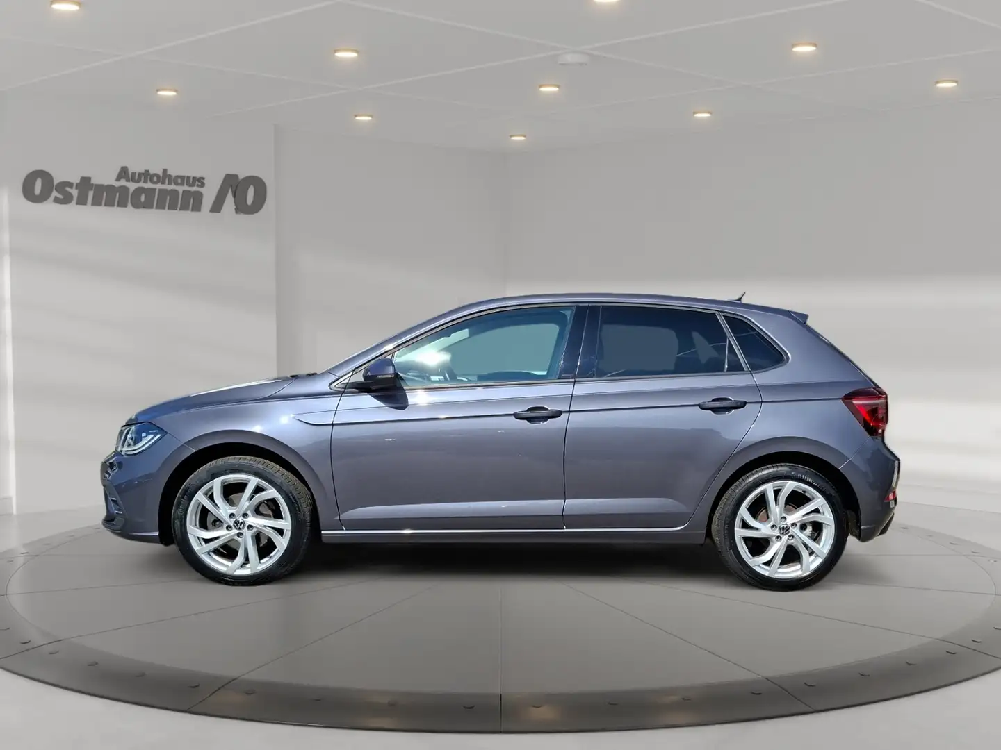 Volkswagen Polo VI 1.0 TSI Style Matrix RFK Climatr Navi Grau - 2
