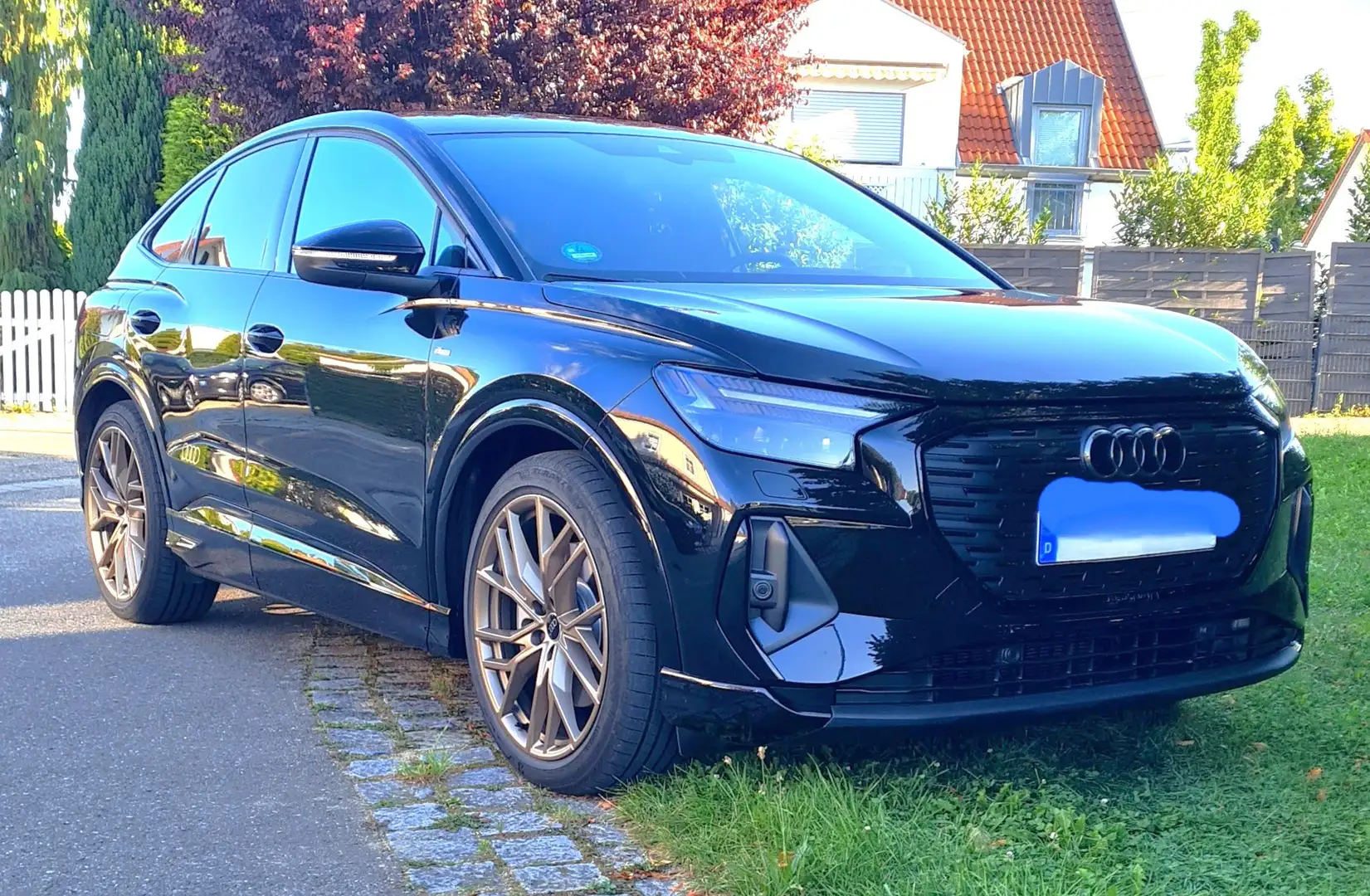 Audi Q4 e-tron Sportback 45 quattro, Matrix LED Schwarz - 1