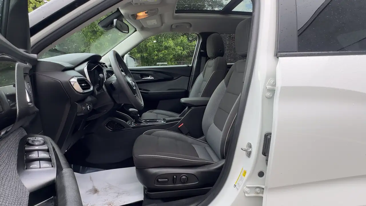Chevrolet Trailblazer photo Chevrolet Trailblazer