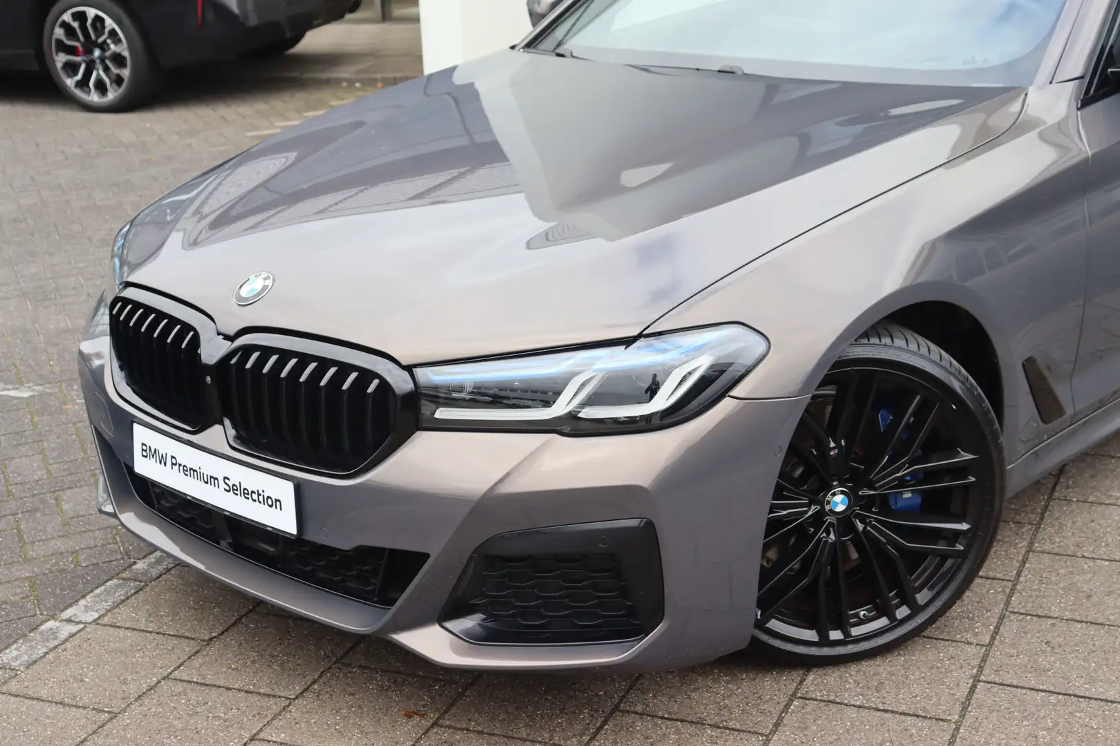 BMW 530 5 Serie Touring 530i High Executive M Sport Automa Gris - 2