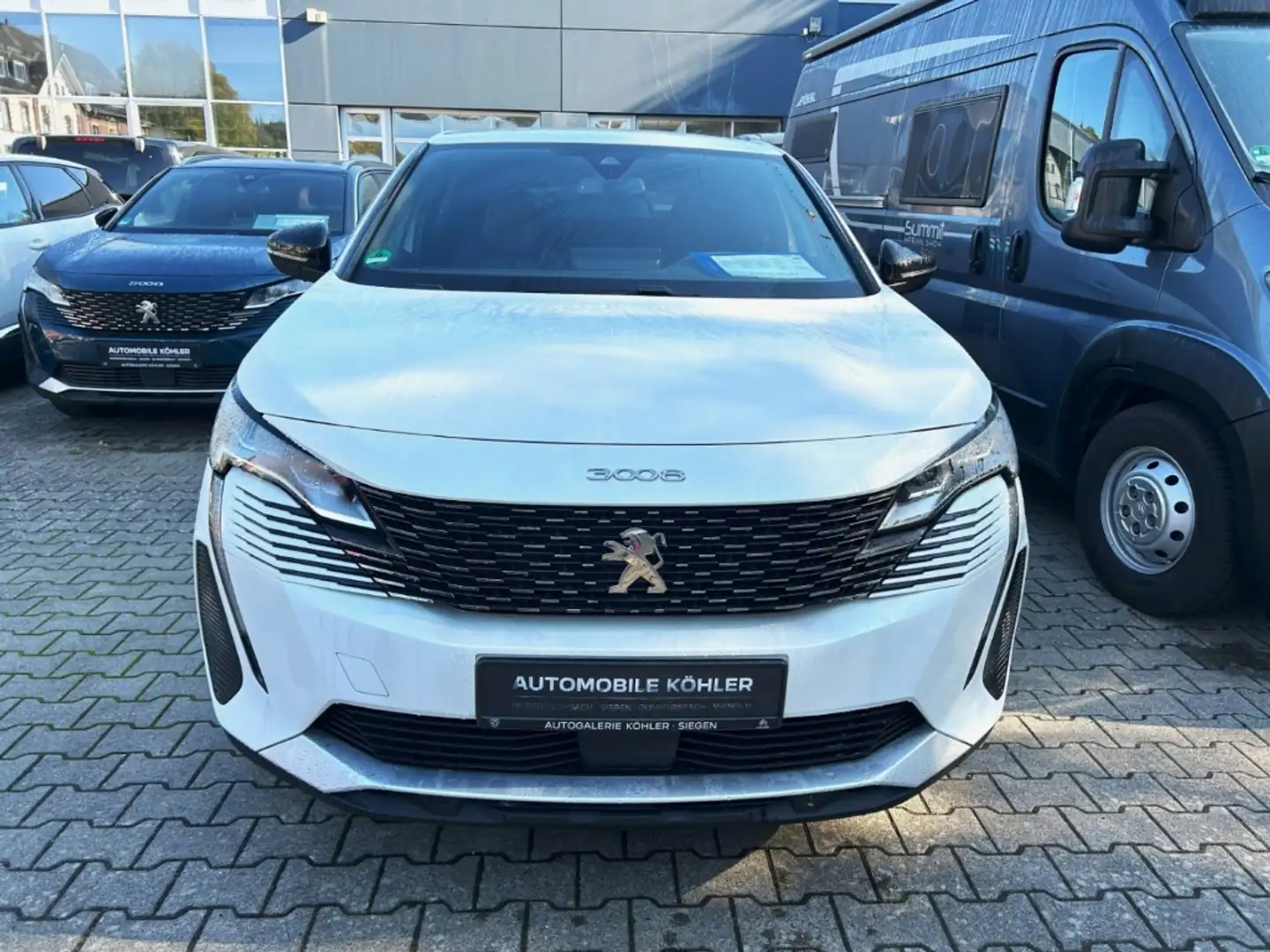Peugeot 3008 1.2 Allure Pack Navi Digitales Cockpit LED 2-Zonen Blanc - 2