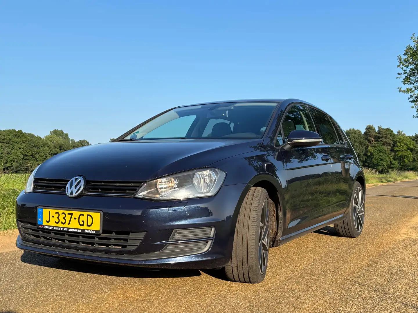 Volkswagen Golf Golf 1.2 TSI Trendline Blauw - 1
