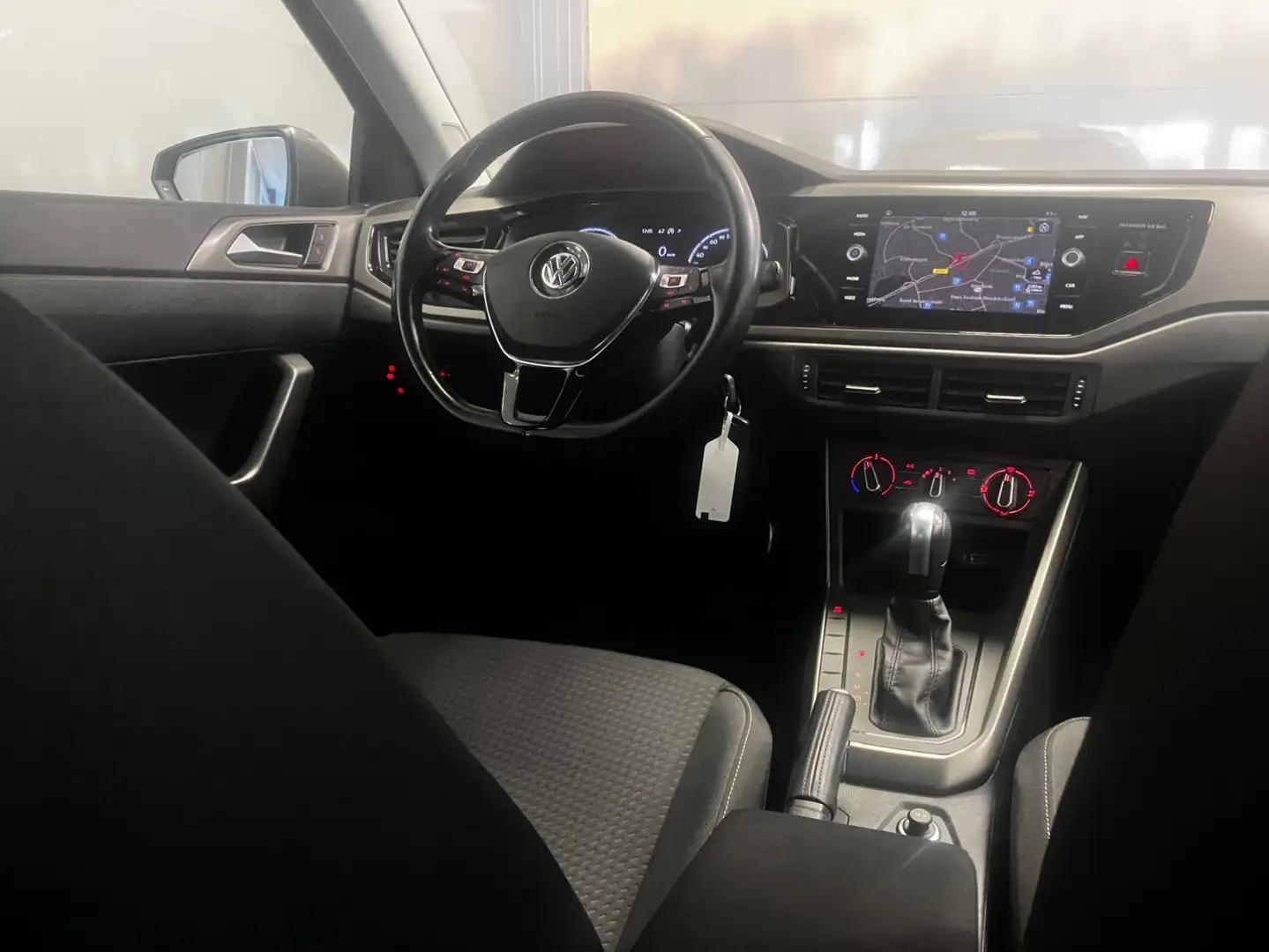 Volkswagen Polo Comfortline 1.0TSi DSG | Navigatie | Apple Carplay Grijs - 2