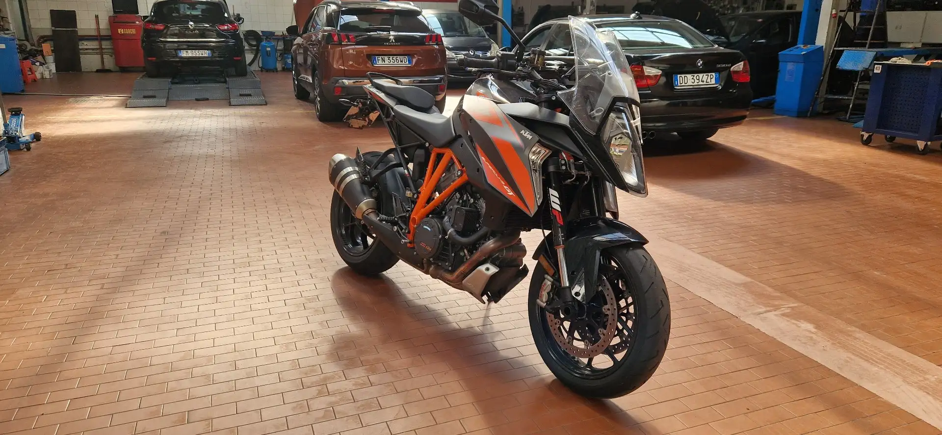 KTM 1290 Super Duke GT Nero - 1