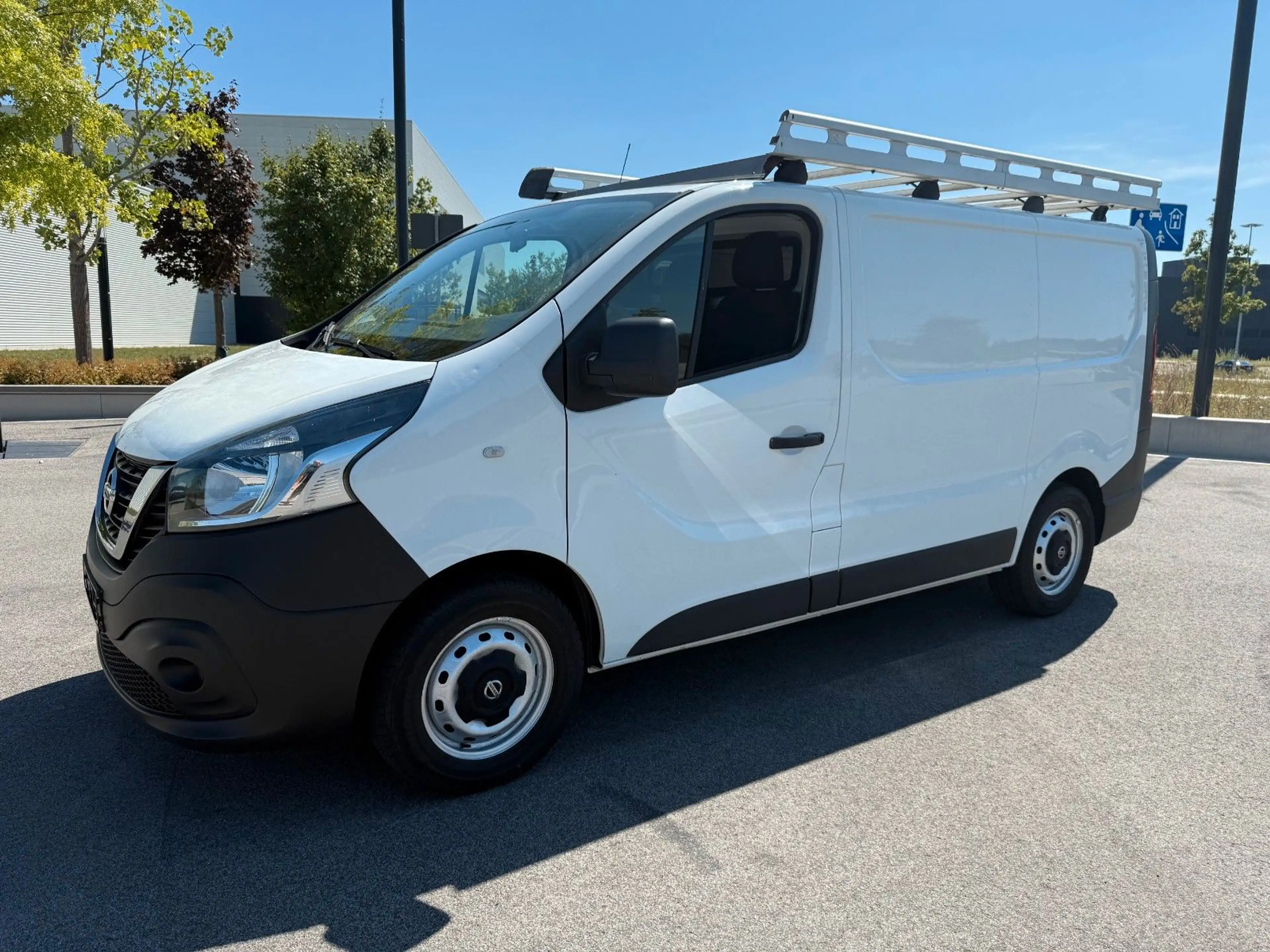 Nissan NV300 Kastenwagen L1H1 2,7t PRO — photo 2