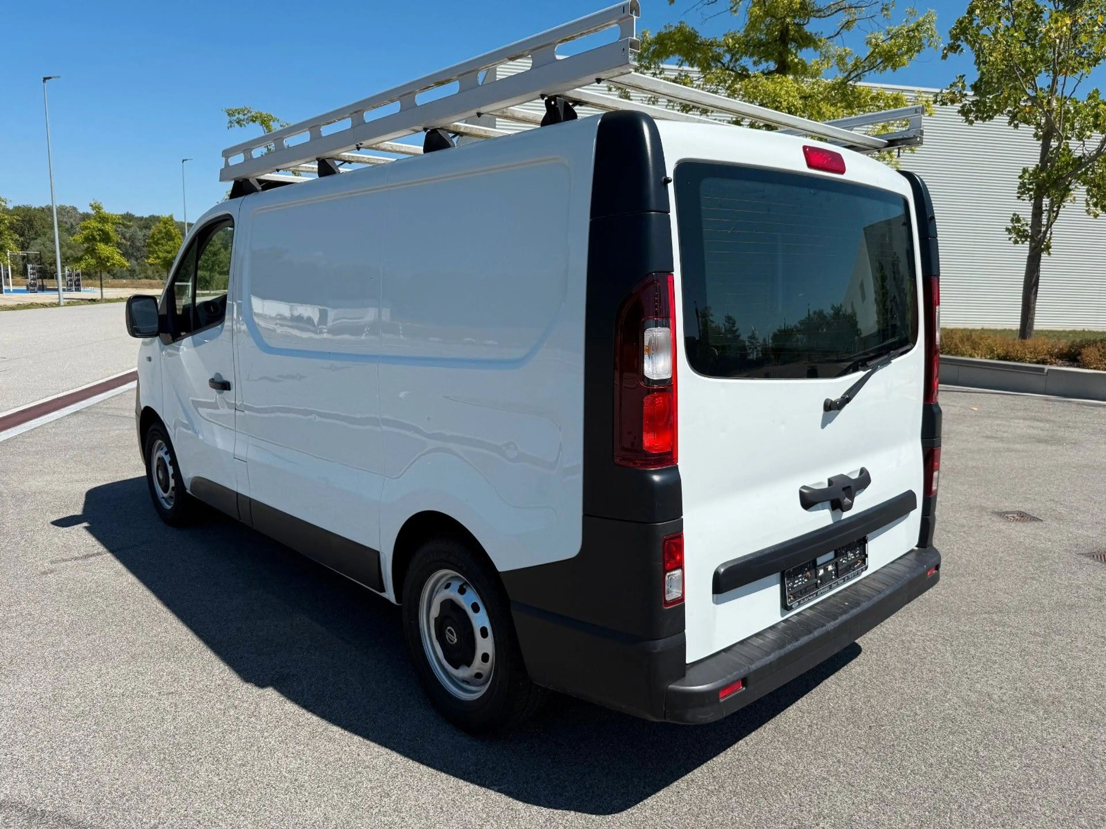 Nissan NV300 Kastenwagen L1H1 2,7t PRO — photo 8