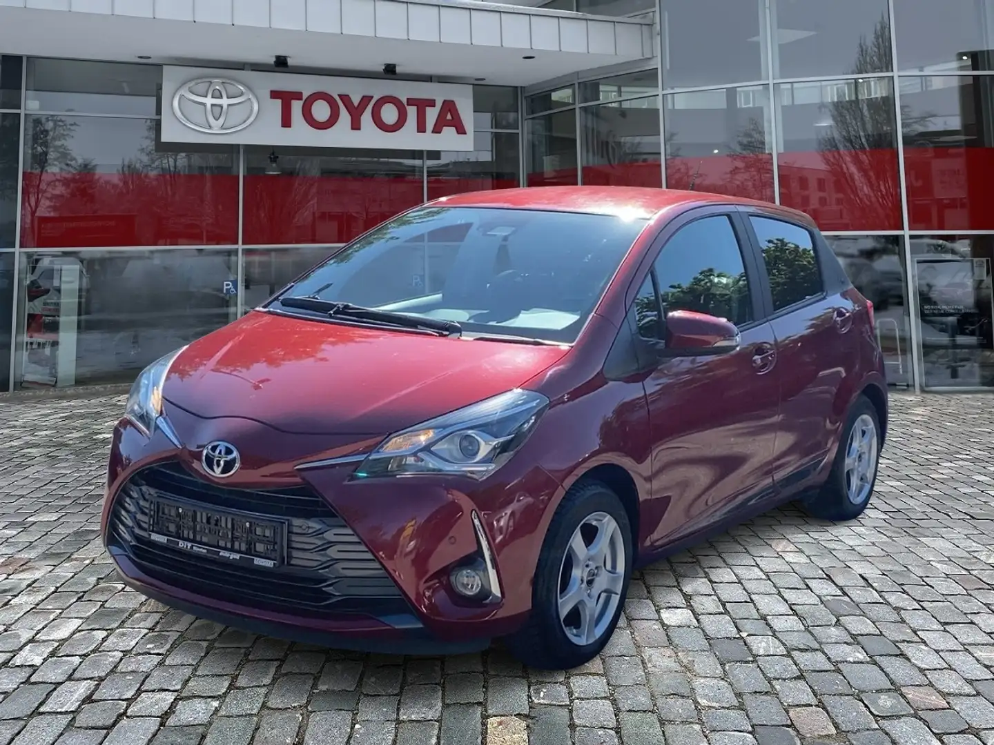 Toyota Yaris 1.5 Team D FLA SpurH KAM SHZ Rouge - 1