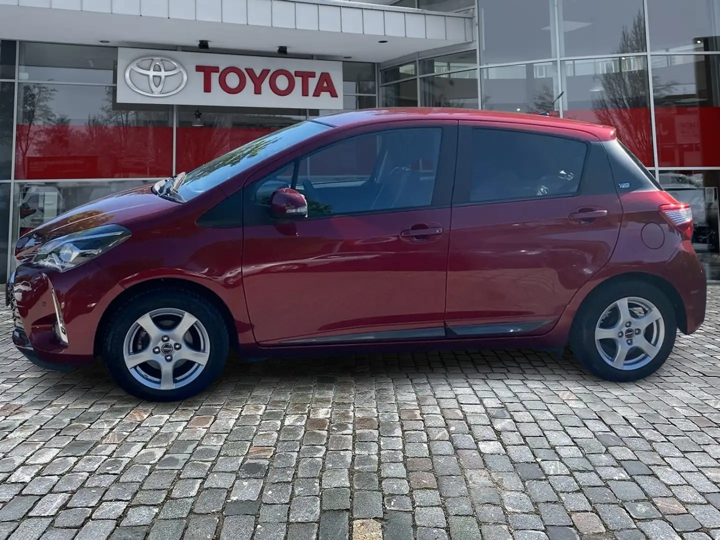 Toyota Yaris 1.5 Team D FLA SpurH KAM SHZ Rouge - 2