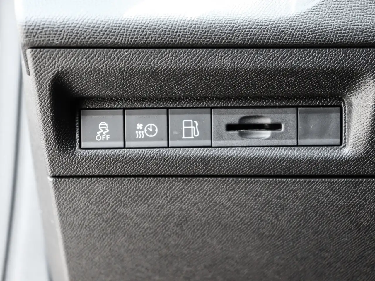 Peugeot 308 Hybrid 180 GT Pack Plug-In Soundsystem El. Panodac 12