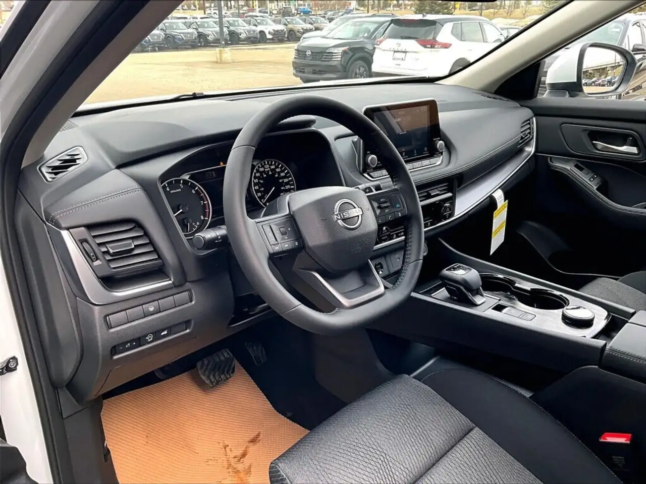 Nissan Rogue fotografie Nissan Rogue