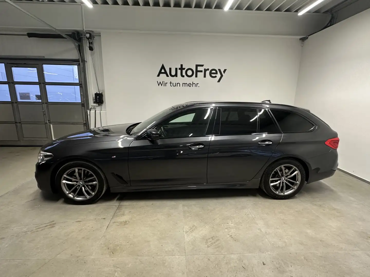 BMW 520 d xDrive Grau - 2