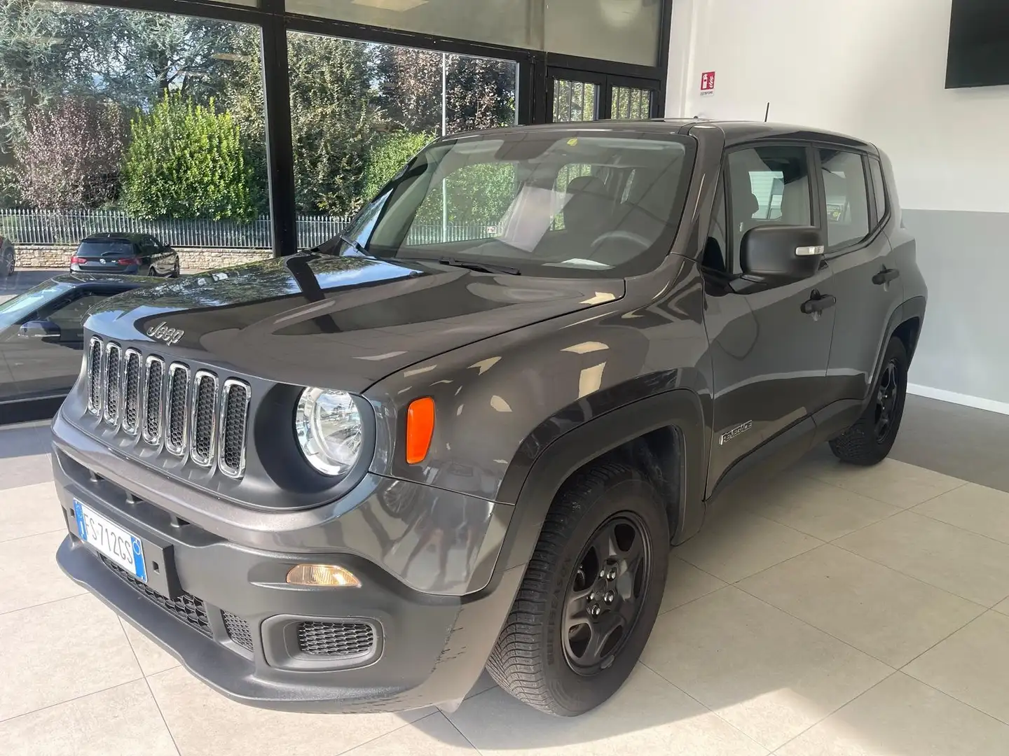 Jeep Renegade 1.6 e-torq evo Sport fwd 110cv my18 Grau - 1