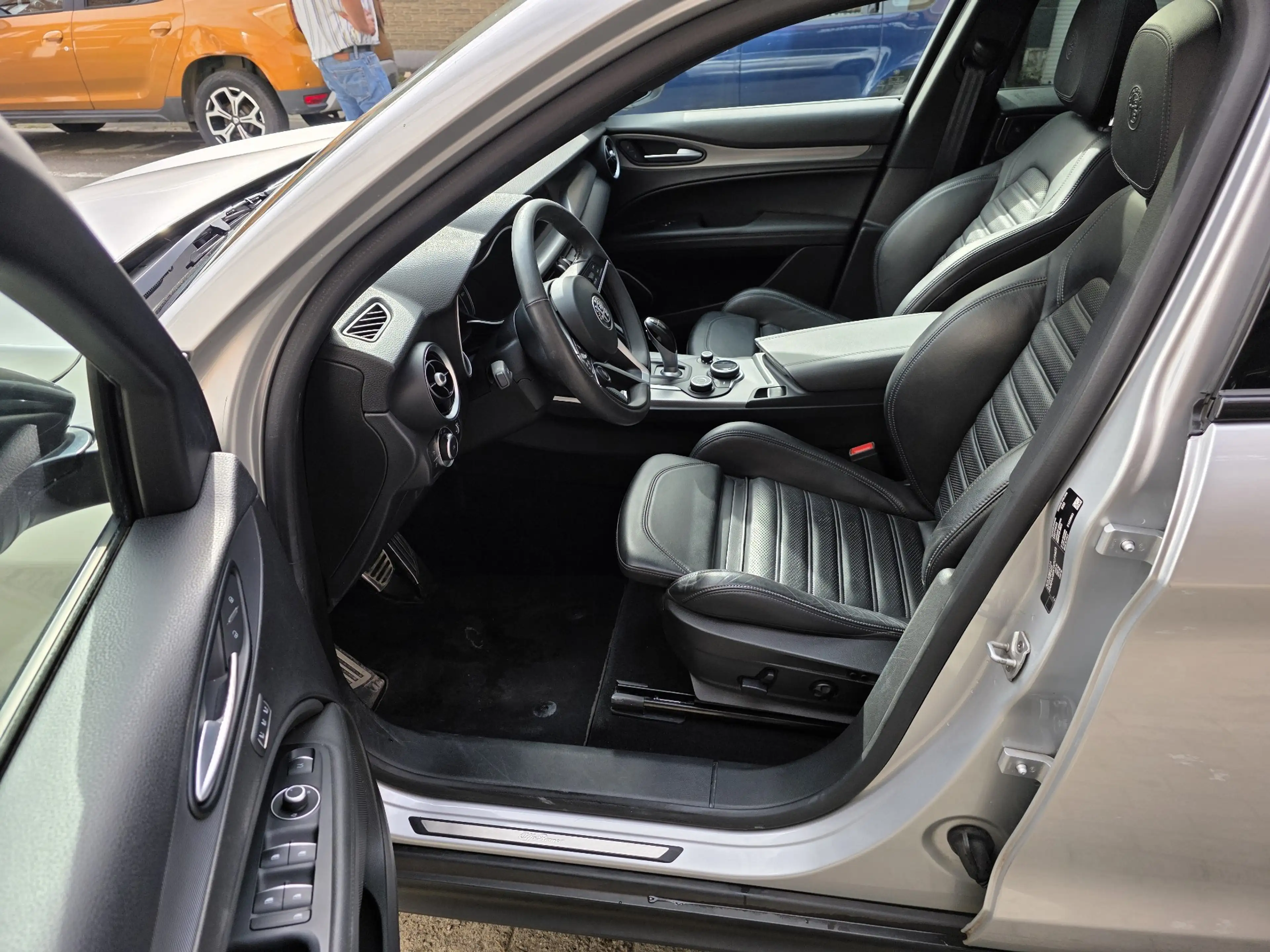 Alfa Romeo Stelvio Stelvio 2.0 T AWD Sport (EU6d-TEMP) — photo 7
