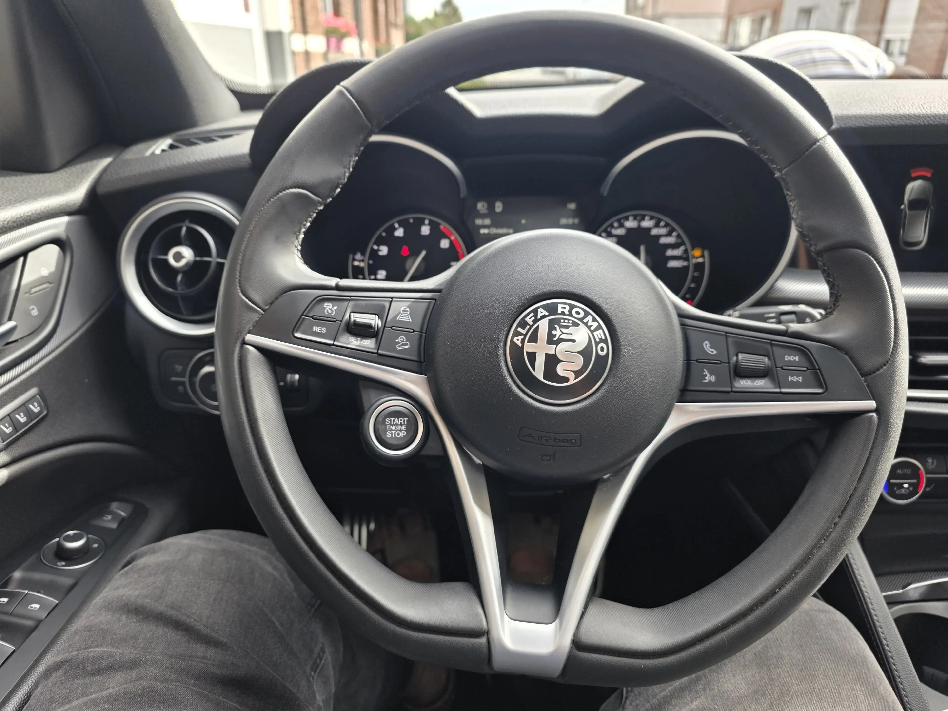 Alfa Romeo Stelvio Stelvio 2.0 T AWD Sport (EU6d-TEMP) — photo 13