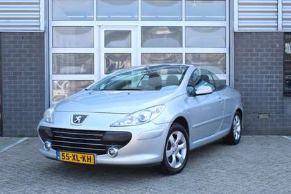 Peugeot 307 CC 2.0-16V / Leer / Clima / Cruise / Stoelverwarmi