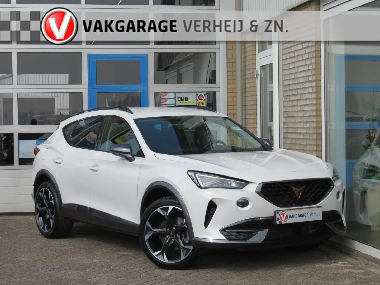 CUPRA Formentor 1.4 e-Hybrid Trekhaak|Car-Play|Winter Pack|DAB+|Ad Bianco - 1