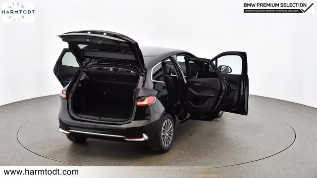 BMW 2 Series view 8
