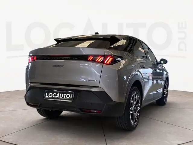 Peugeot 3008 view 4