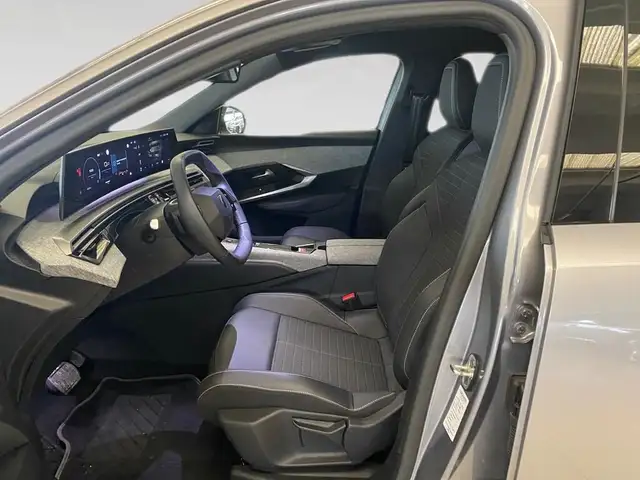 Peugeot 3008 view 7