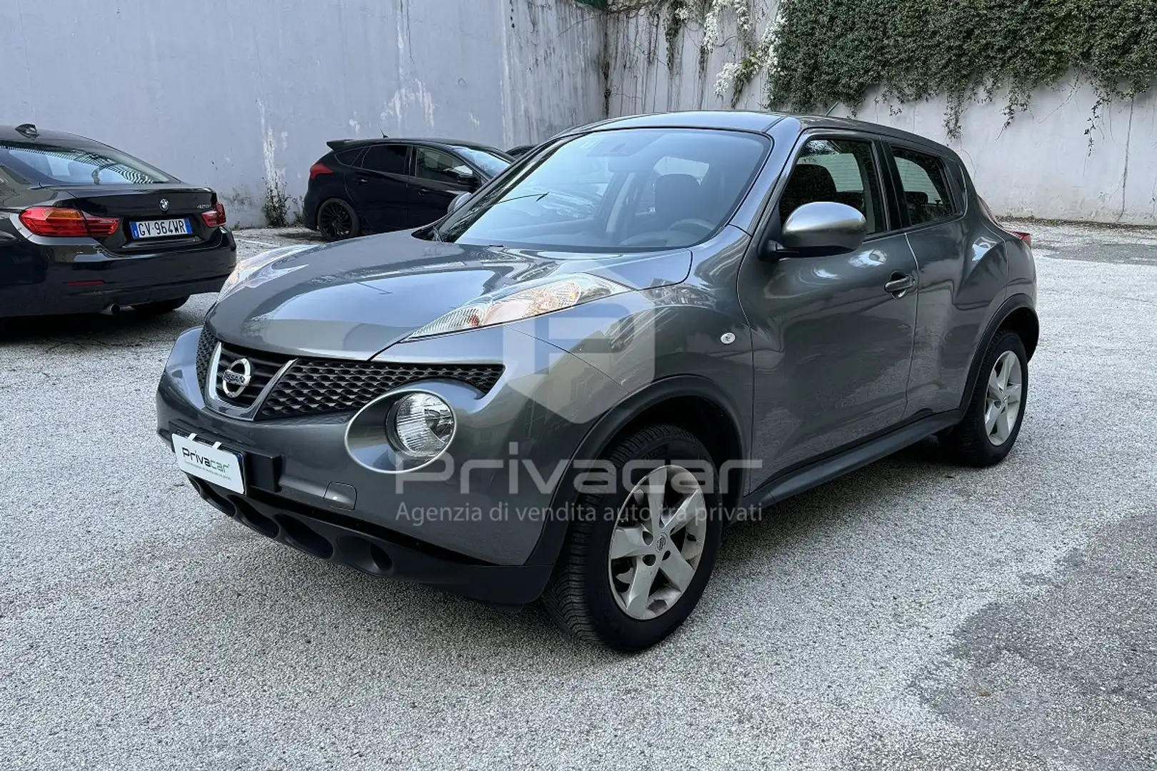 Nissan Juke Juke 1.6 94 CV Visia Zero Argintiu - 1