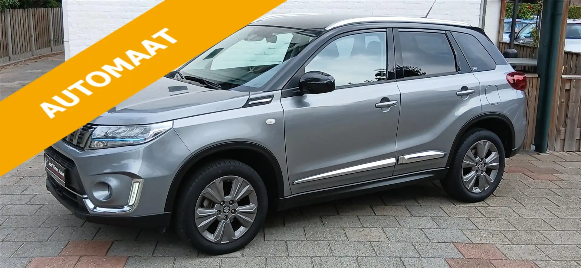 Suzuki Vitara 1.4 Boosterjet Smart Hybrid automaat Select 32000 Grijs - 1