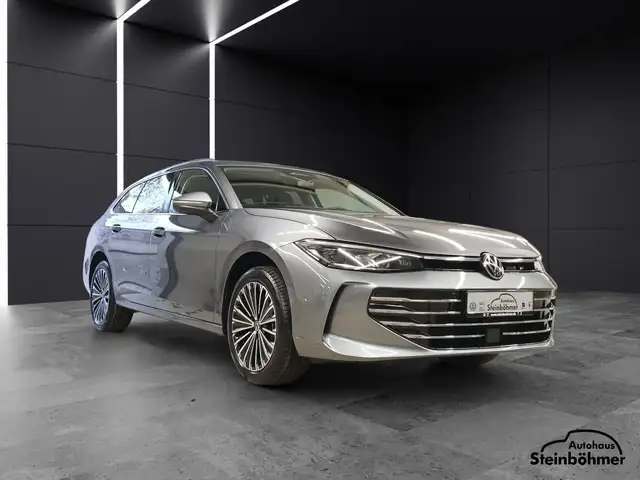 Volkswagen Passat view 10