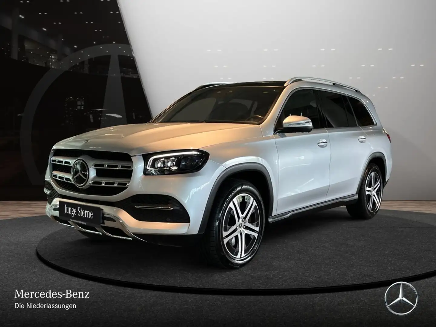 Mercedes-Benz GLS 580 4M EXCLUSIVE+PANO+360+AHK+MULTIBEAM+HUD+9G Stříbrná - 2